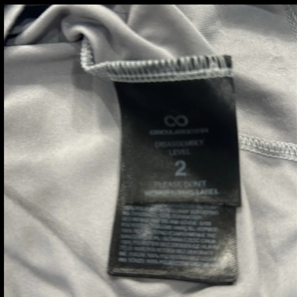 The North Face Grey Men’s Elecation‎ Short Sleeve Flash Dry Shirt. Size S jc